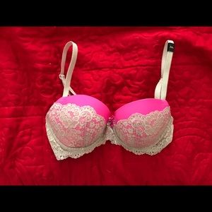 34C new Victoria Secret Bra